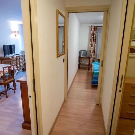 Bilocale B215 Con Nicchia Апартаменти Брей-Червінія